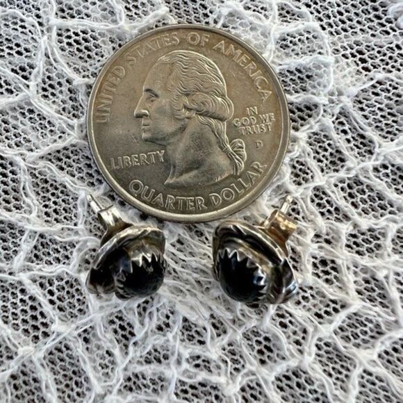 Vintage 70’s Native Black Onyx Post Earrings - Picture 9 of 12